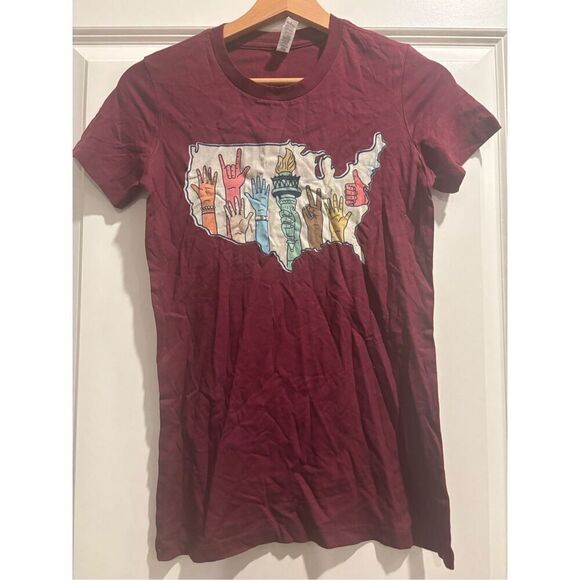 Unity Women's T-shirt size Small - Picture 1 of 2